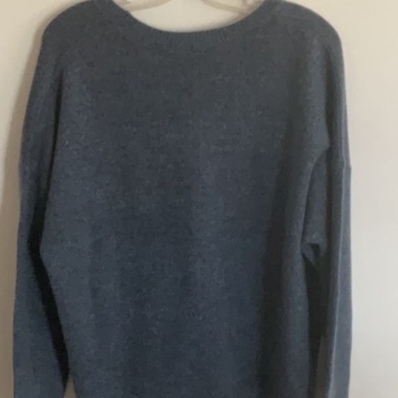 Ricki's Gray and White Crew Neck Sweater Frosty and Fabulous - Picture 2 of 5